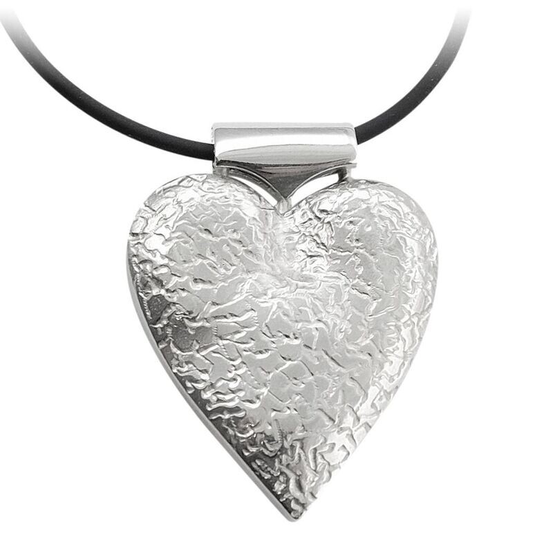 Anhänger Herz in Silber 925/- mit Kautschukband