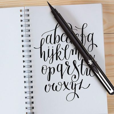 LETTERING Y CALIGRAFÍA