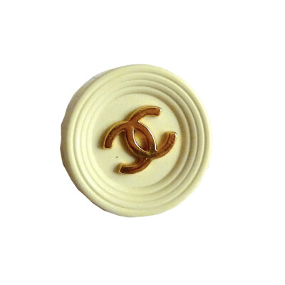 CHANEL Bouton Vintage Signé 2cm Crème Logo CC Doré