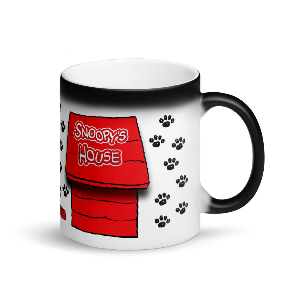 Snoopy&#39;s House Color-changing Magic Mug
