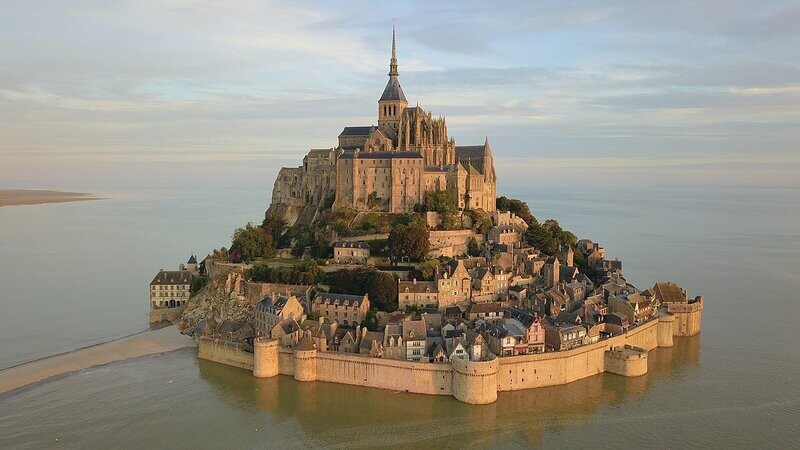 ? Kaiserbox ?- ? In vino veritas ?Le Mont-Saint-Michel  ??