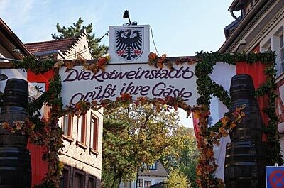 ? Kaiserbox ?- ? In vino libertas ?Reichsgraf von Ingelheim ?️