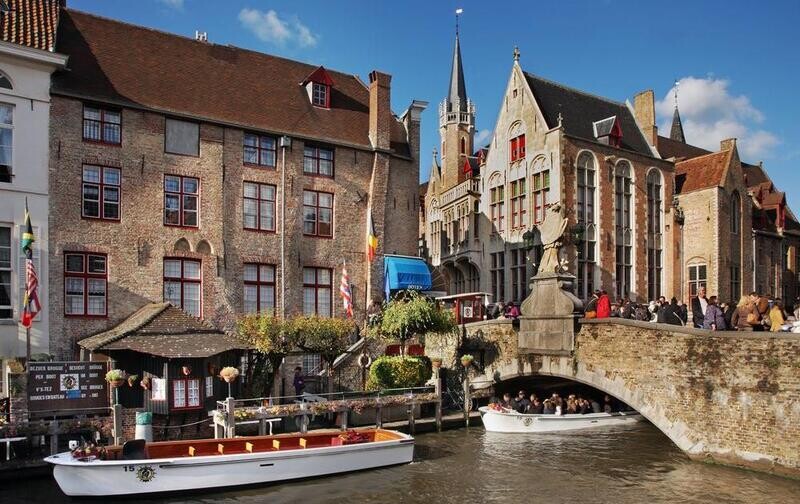 ?Kaiserbox ?- Brugge ? Venice of the North ???