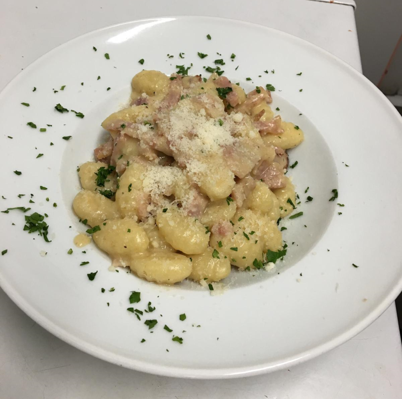 Gnocchi Carbonara