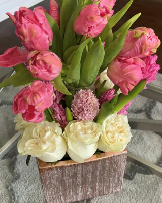 Mother's Day Tulip & Roses Arrangement - RBC