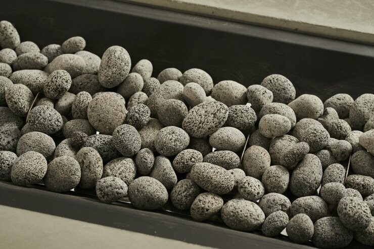 TUMBLED LAVA ROCK