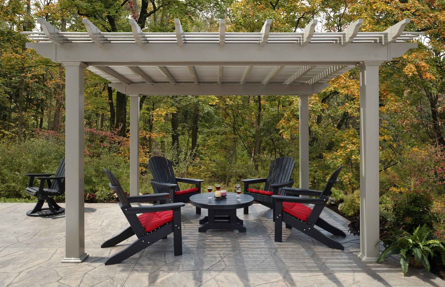 URBANA VINYL PERGOLA