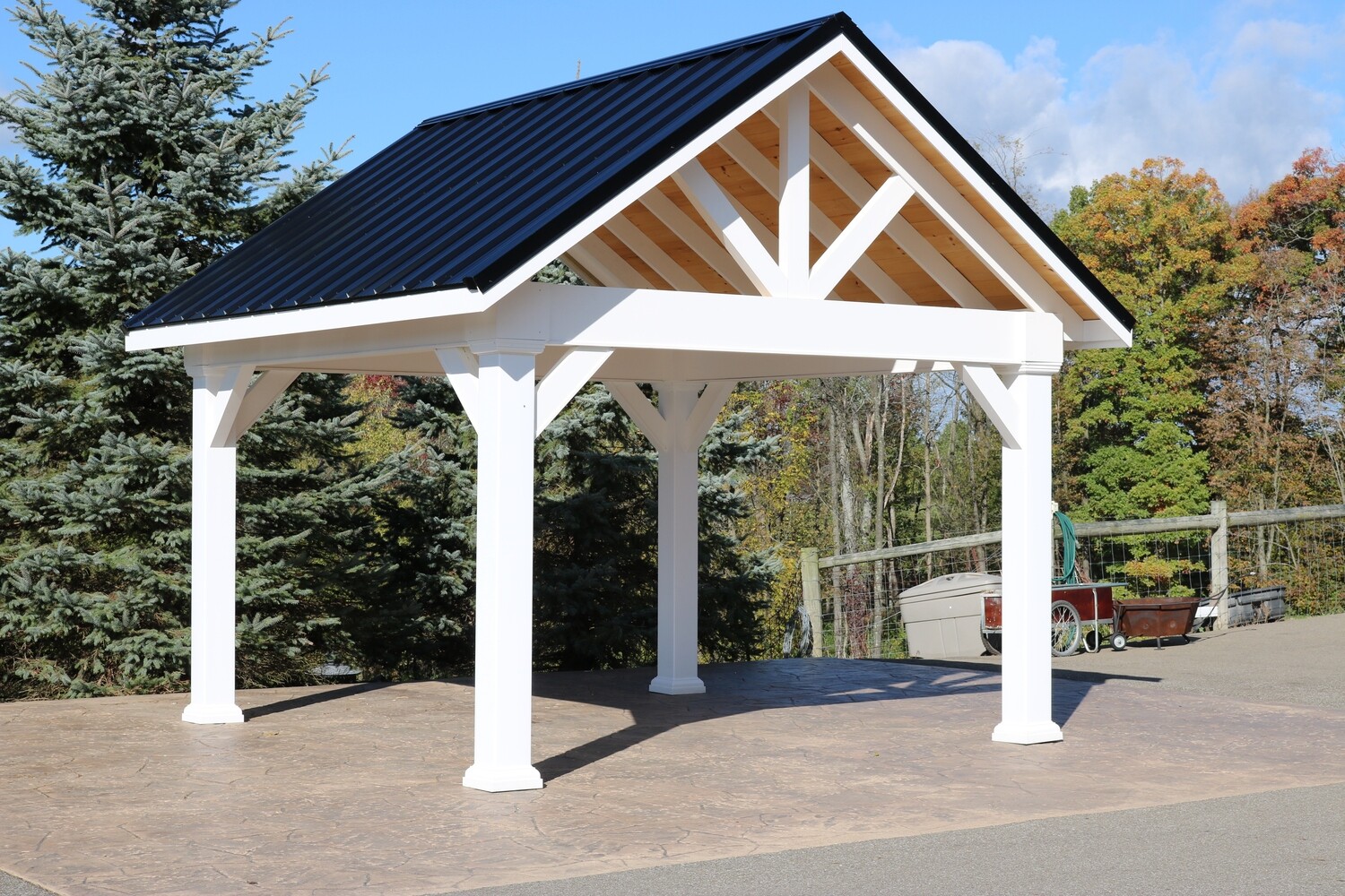 WELLINGTON COMPOSITE PAVILION