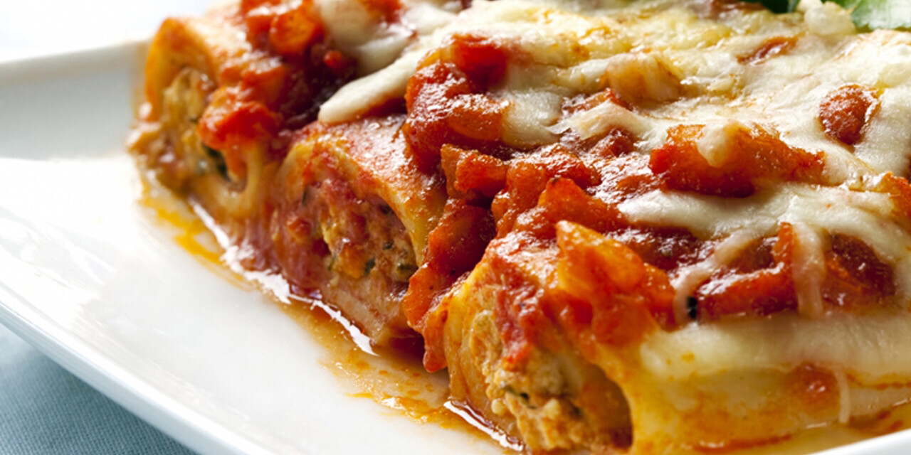 Cannelloni di Carne (Meat) in Tomato Sauce & Cheese T/A 350g c. Cannelloni di Carne (Meat) in Tomato Sauce & Cheese T/A 350g c.