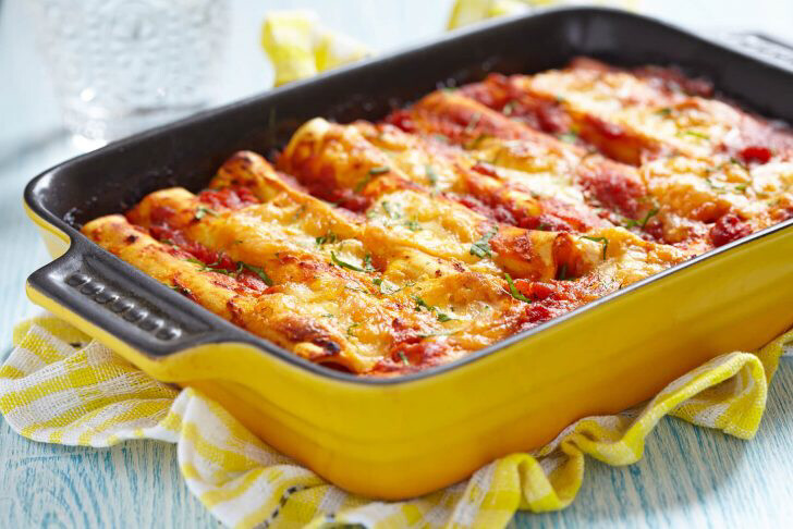 Cannelloni Carne (Meat) Tray for 6/7 People 2kg c. Cannelloni Carne (Meat) Tray for 6/7 People 2kg c.