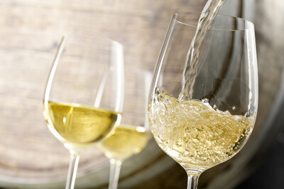 WHITE WINES & PROSECCO