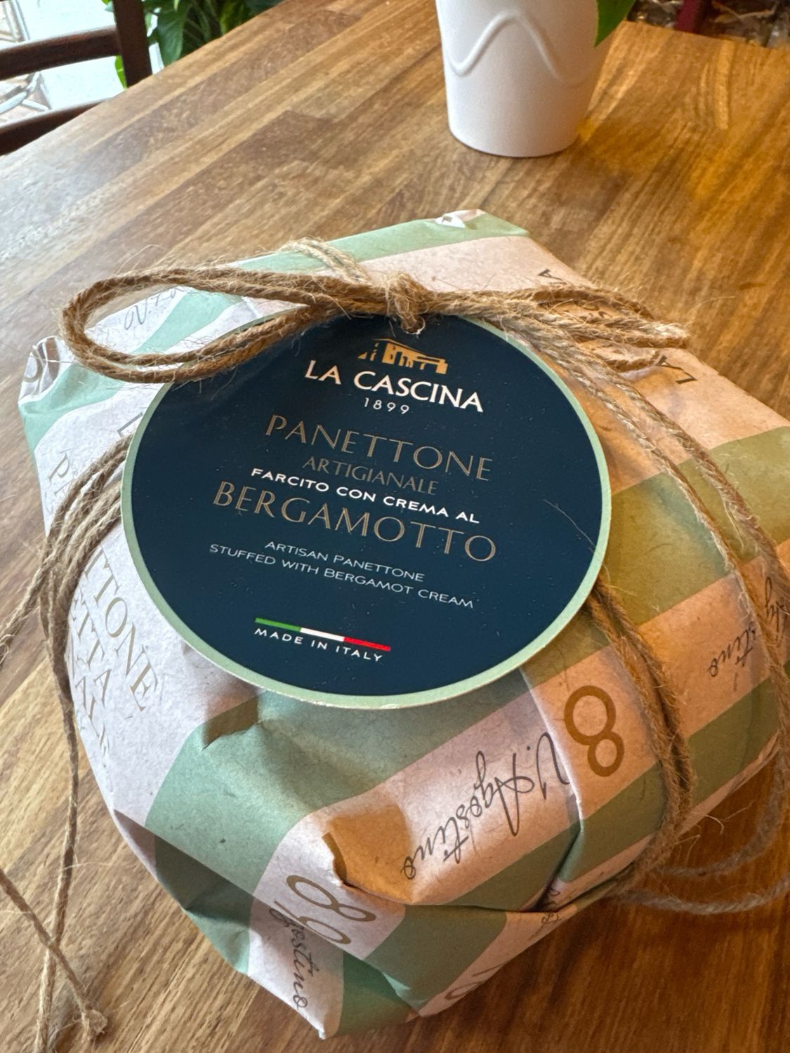 Handmade Panettone with Citrus (Bergamot) 1kg (Ribbon)