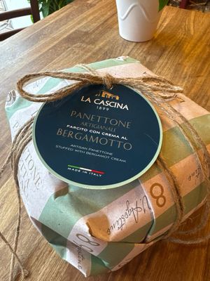 Handmade Panettone with Citrus (Bergamot) 1kg (Ribbon)