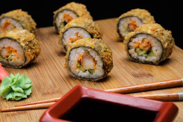 FRIED FUTOMAKI ROLL 10 PC