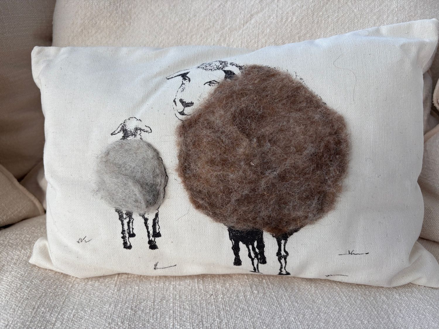 COUSSINS EN LAINE DE MOUTON
