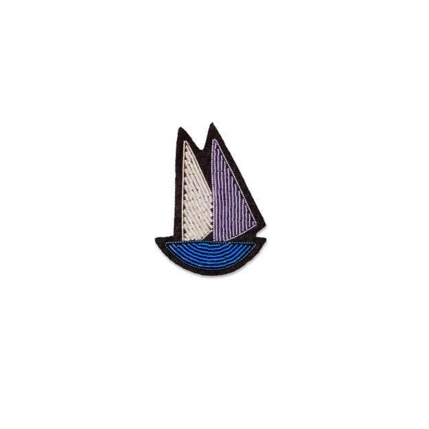 BROCHE REGATE