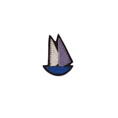 BROCHE REGATE