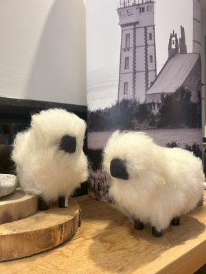 MOUTON PETIT MODELE BOIS NOIR