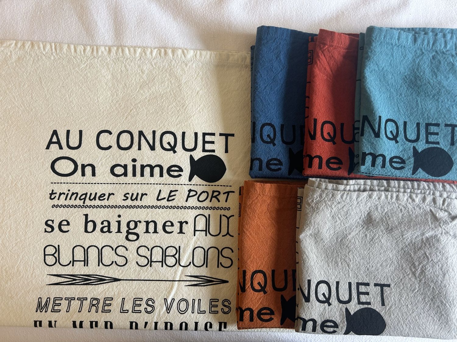 TORCHONS &quot;AU CONQUET ON AIME&quot;
