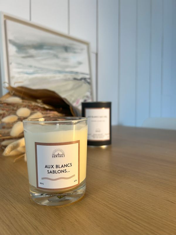 BOUGIE &quot;AUX BLANCS SABLONS&quot;