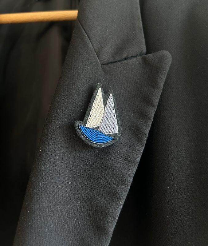 BROCHE REGATE