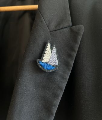 BROCHE REGATE