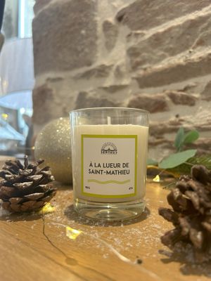BOUGIE &quot;A LA LUEUR DE SAINT-MATHIEU&quot;
