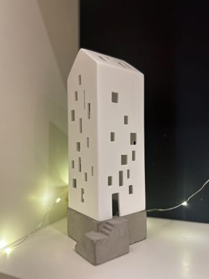 MAISON/IMMEUBLE PHOTOPHORE AVEC ESCALIERS MAISON/IMMEUBLE PHOTOPHORE AVEC ESCALIERS