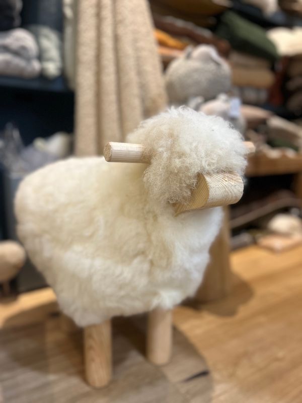 TABOURET MOUTON GÉANT NATUREL