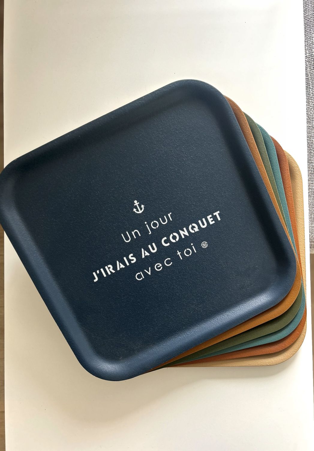 PLATEAUX PERSONNALISÉS "LE CONQUET" 30X30
