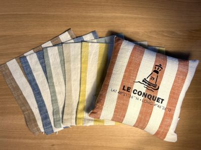 COUSSIN RAYURES 25X25 "LE CONQUET"
