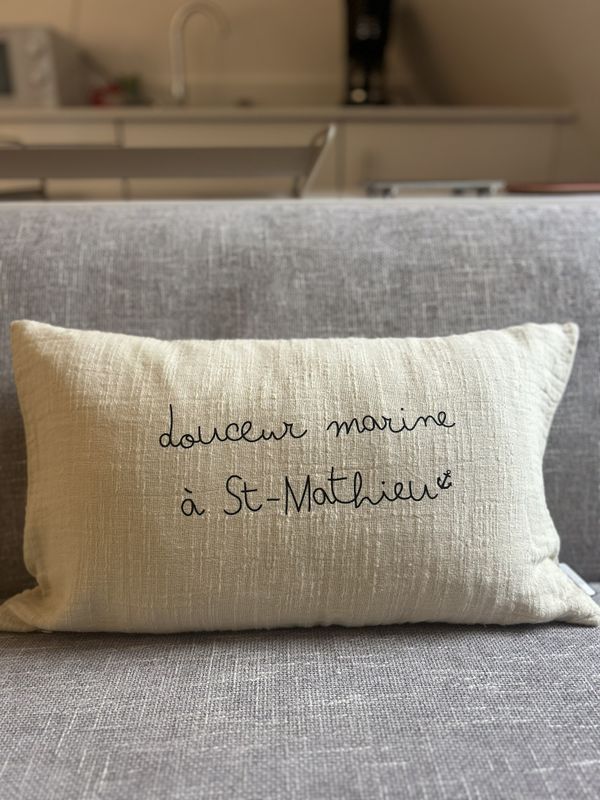 COUSSIN 30X50 "DOUCEUR MARINE À ST-MATHIEU"