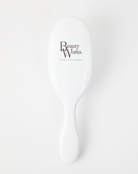 WHITE VEGAN BRISTLE BRUSH