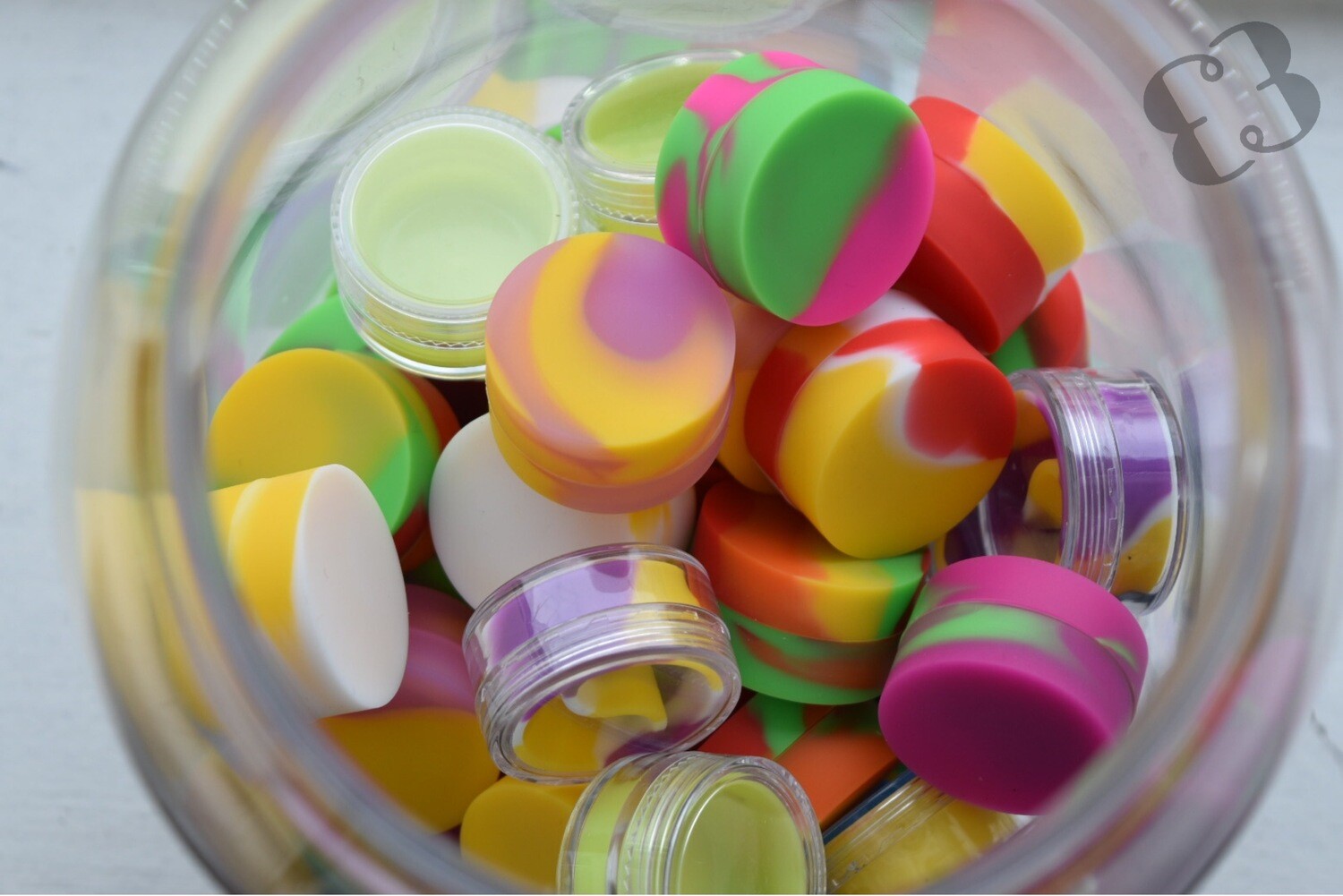 SILICONE PUCK DAB CONTAINERS