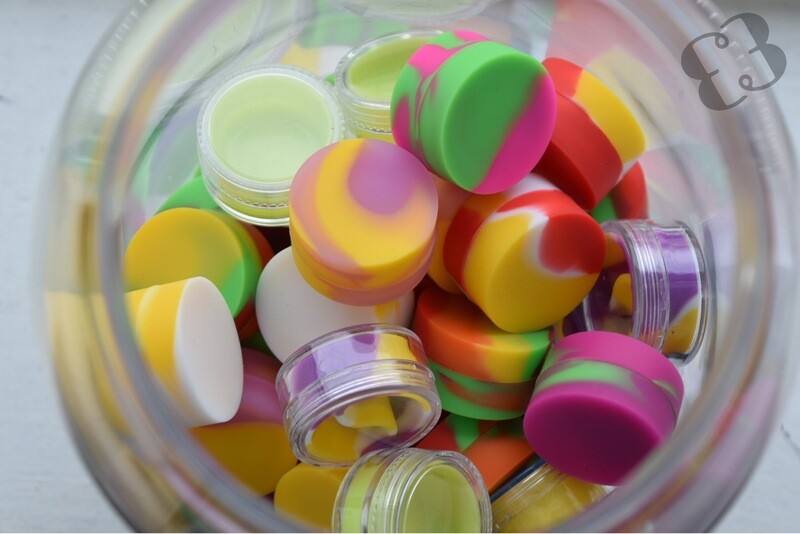 SILICONE PUCK DAB CONTAINERS