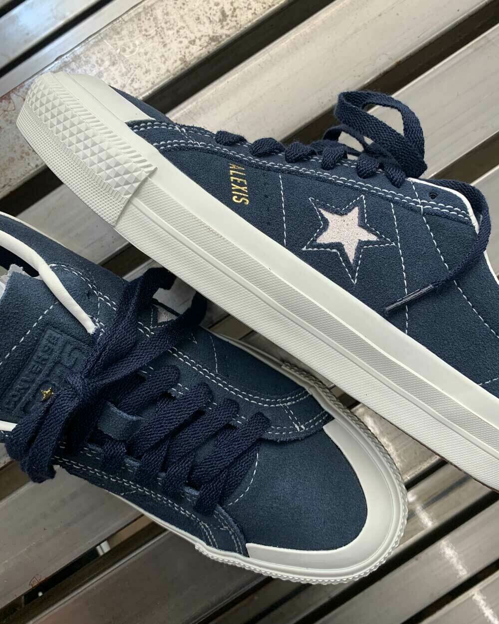 converse one star alexis
