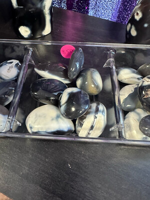 Orca Agate Palm Stones