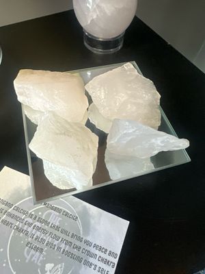 Raw Mango Calcite