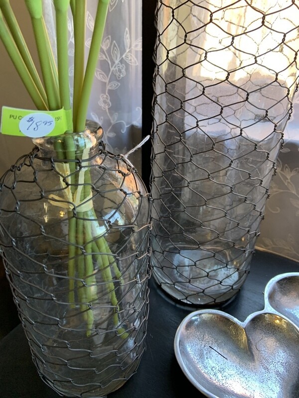 wire vase 10"