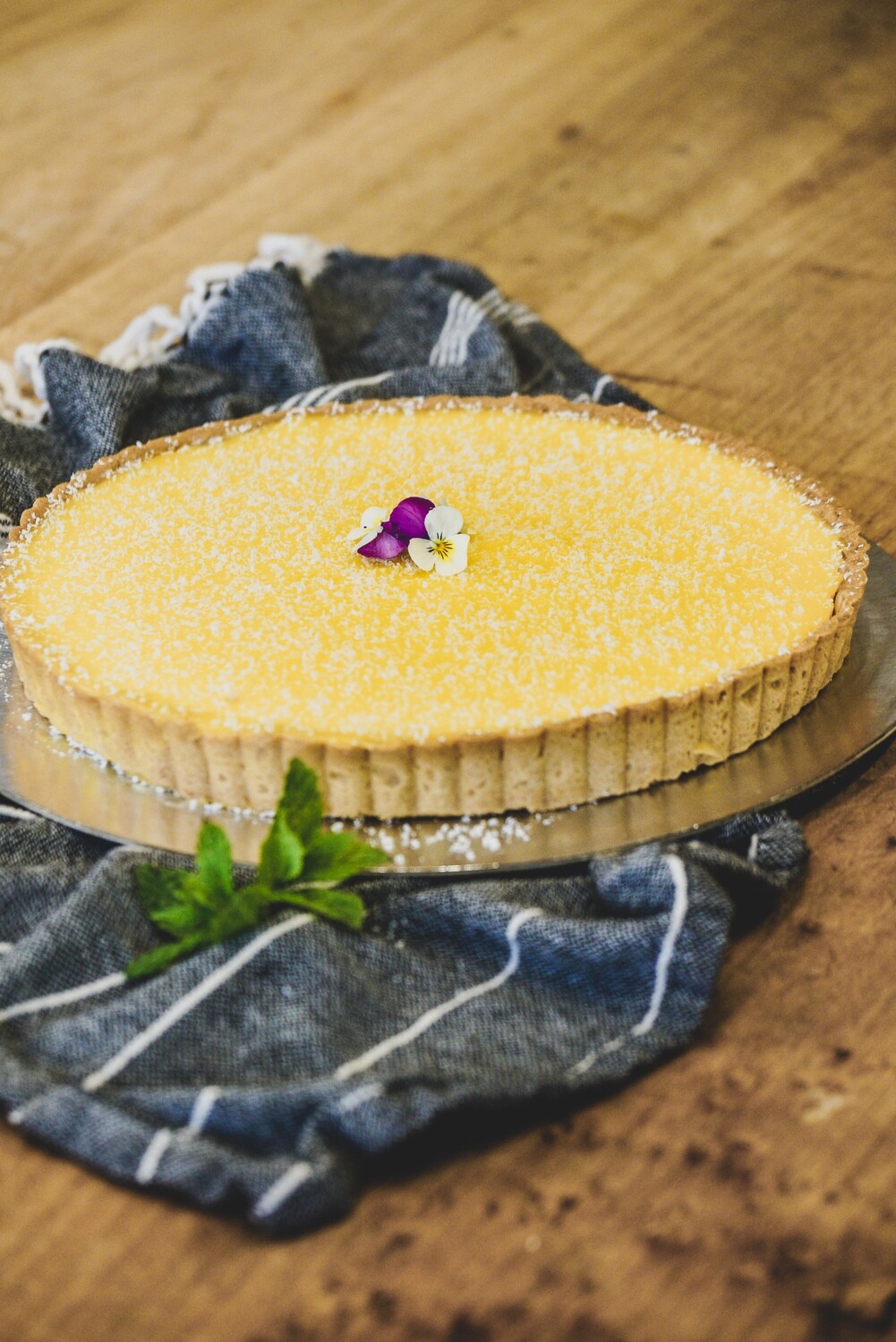 Lemon tart (whole tart, serves 12)