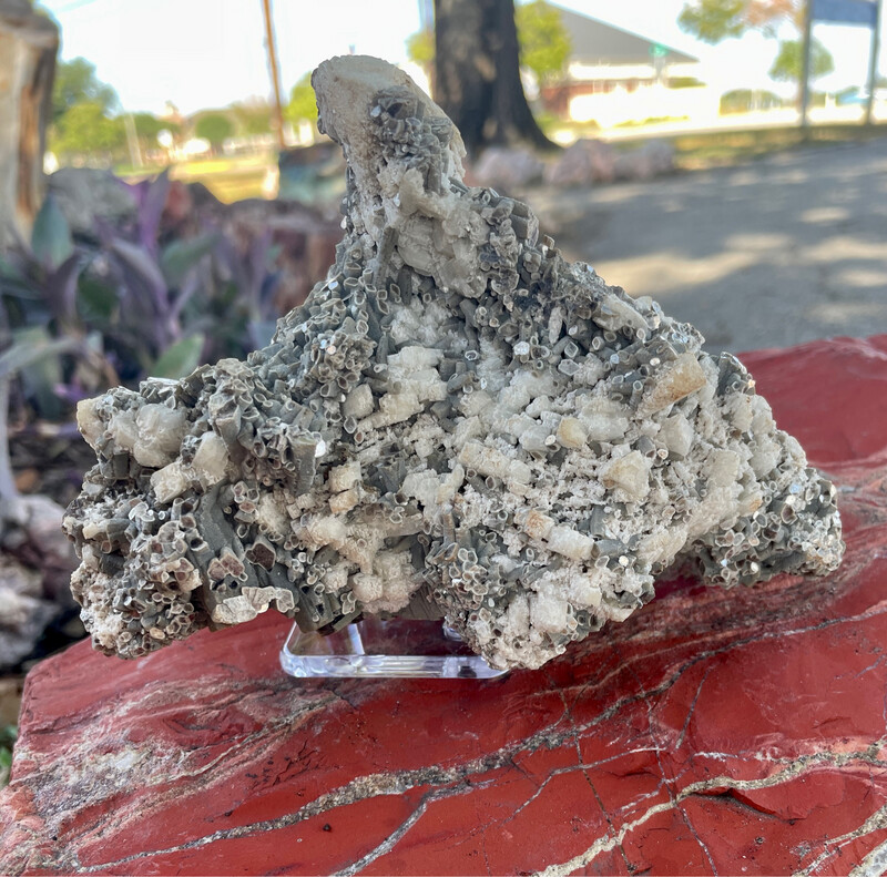Tubular Muscovite (pseudomorph) w/Albite 