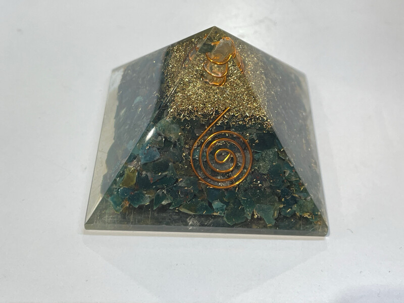 orgonite pyramid bloodstone M