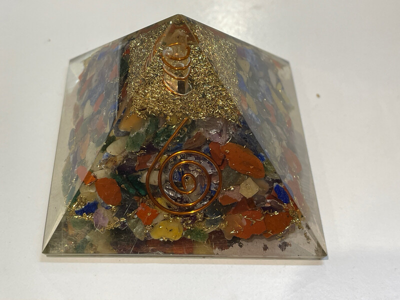 orgonite pyramid chakra M