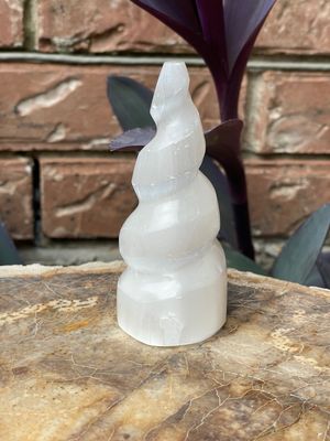 selenite 4" spiral tower