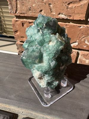 Green Fluorite UV reactive 9.5oz