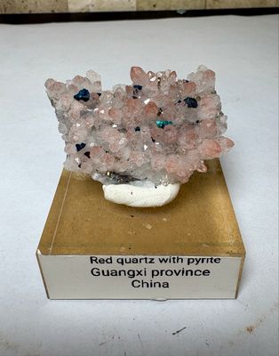 Red capped hematite Quartz with Chalcopyrite 50g