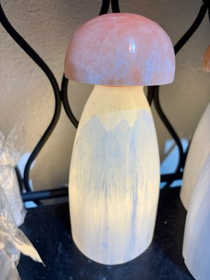 mushroom selenite lamp 8"