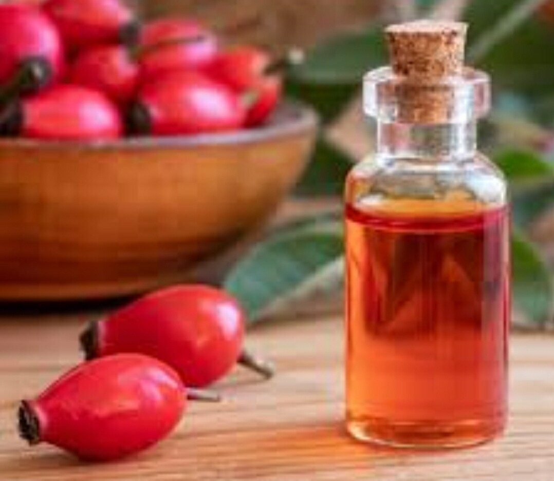Rosehip Oil (2oz)
