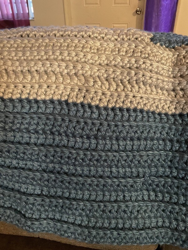 Throw rug/heavy rug