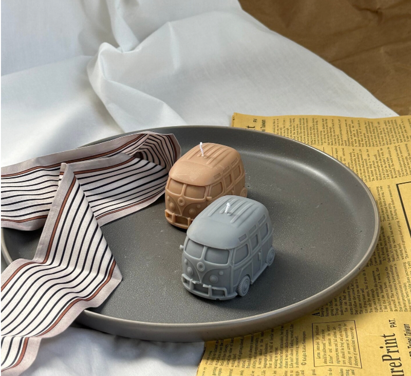 VW Bus Candle